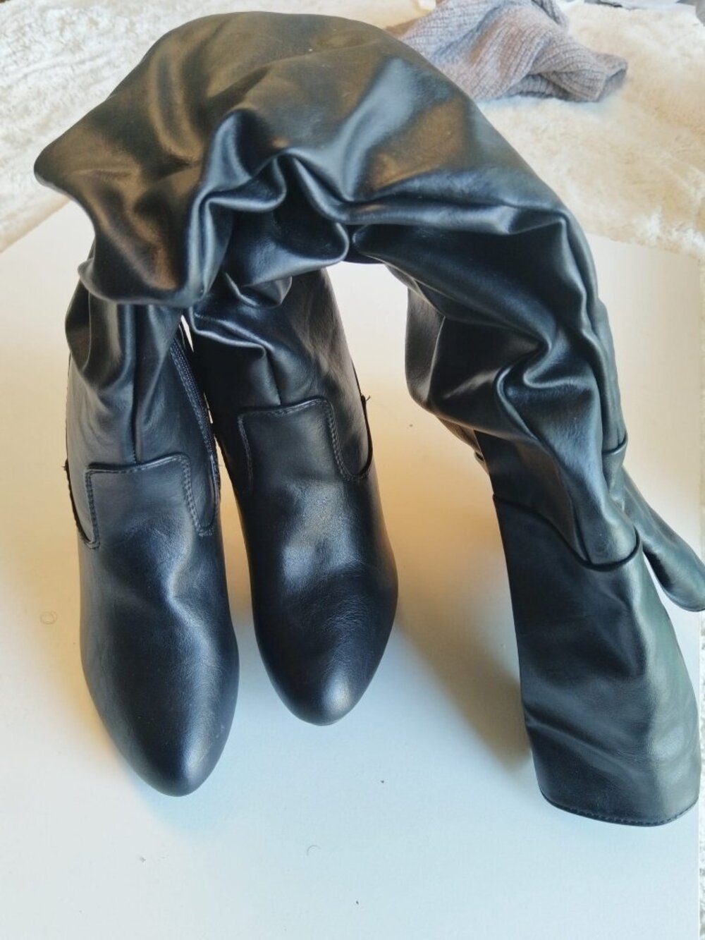 Forever Women's Black Over-The-Knee Slouchy Boots - Size  US 6 / EU 36